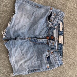 Universal Thread Shorts